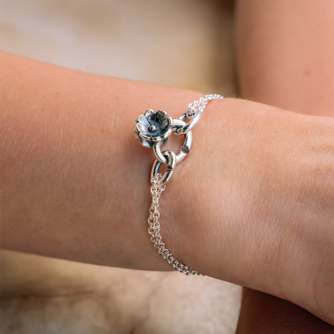 Primrose, Single Silver Link