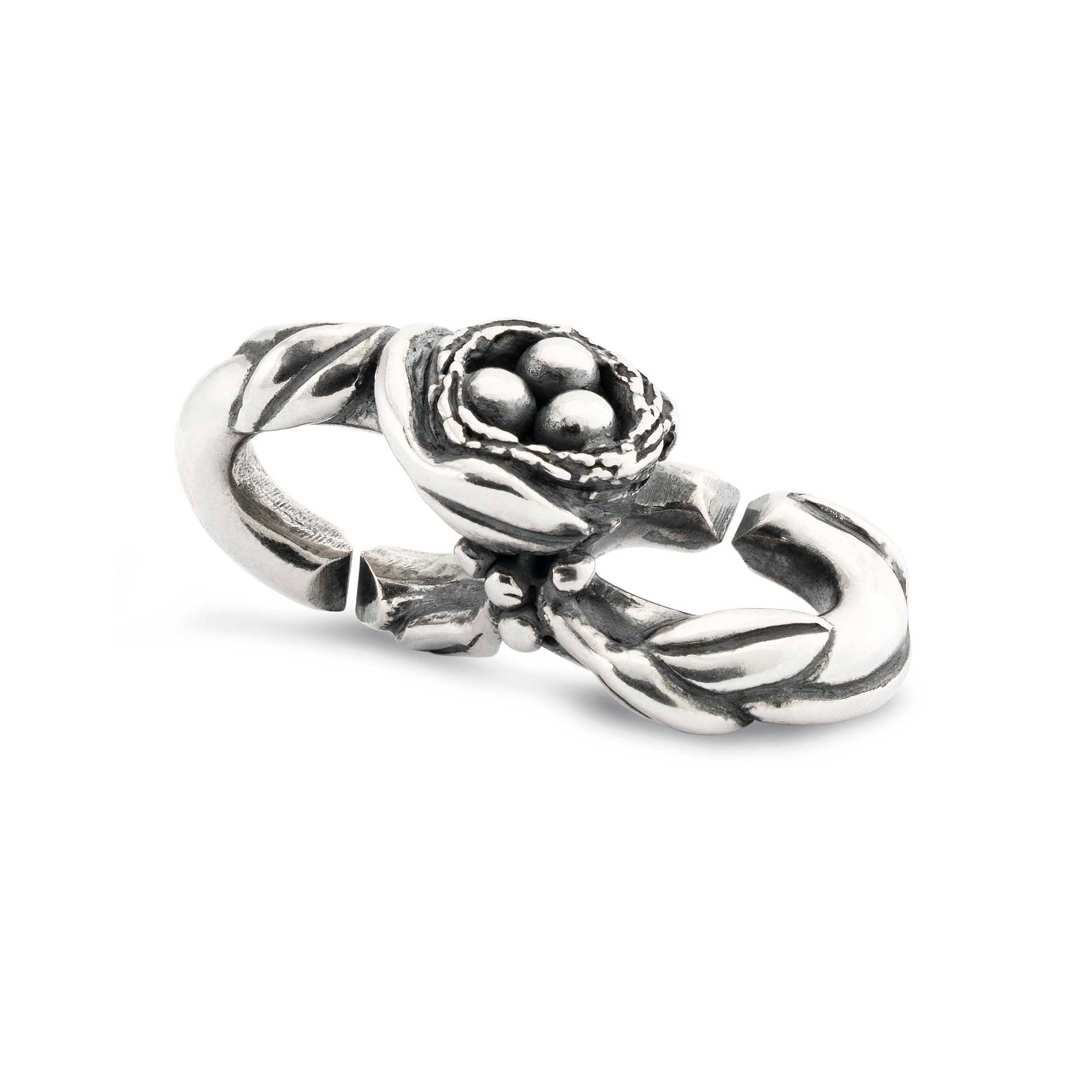 Nesting, Double Silver Link